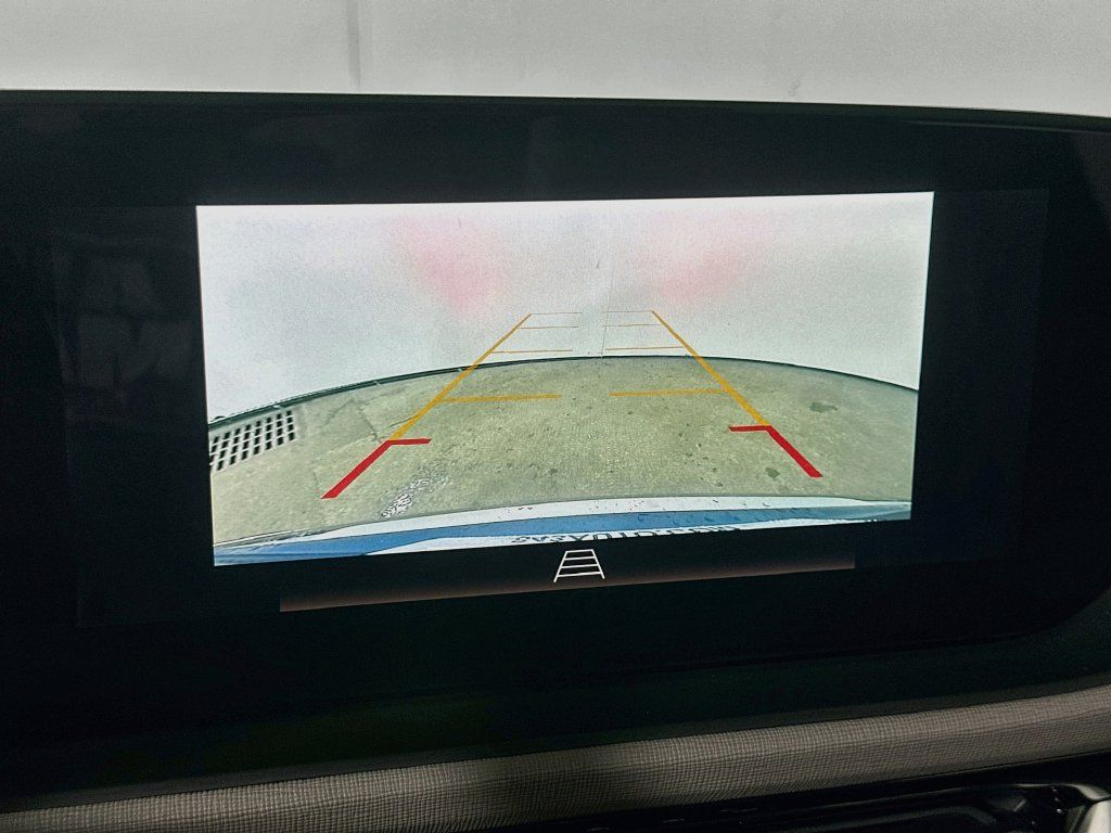 Used 2024 Buick Envista Avenir FWD image 11