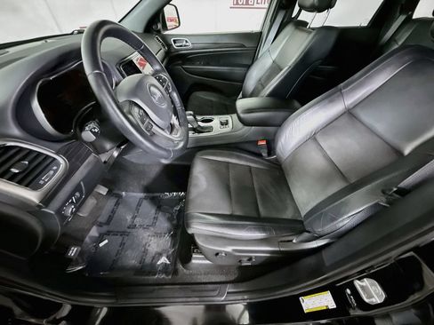 Used 2022 Jeep Grand Cherokee Laredo X AWD/4WD image 26