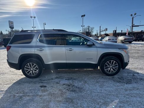 Used 2019 GMC Acadia SLE image 7