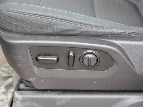 Used 2020 Chevrolet Silverado 1500 RST w/ All-Star Edition image 21