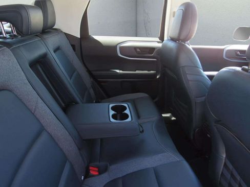 Used 2023 Ford Bronco Sport Outer Banks w/ Tech Package AWD/4WD image 11