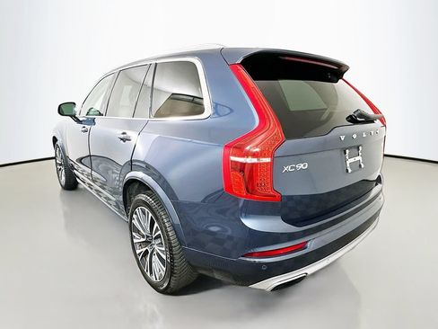 Used 2021 Volvo XC90 T5 Momentum w/ Climate Package FWD image 7