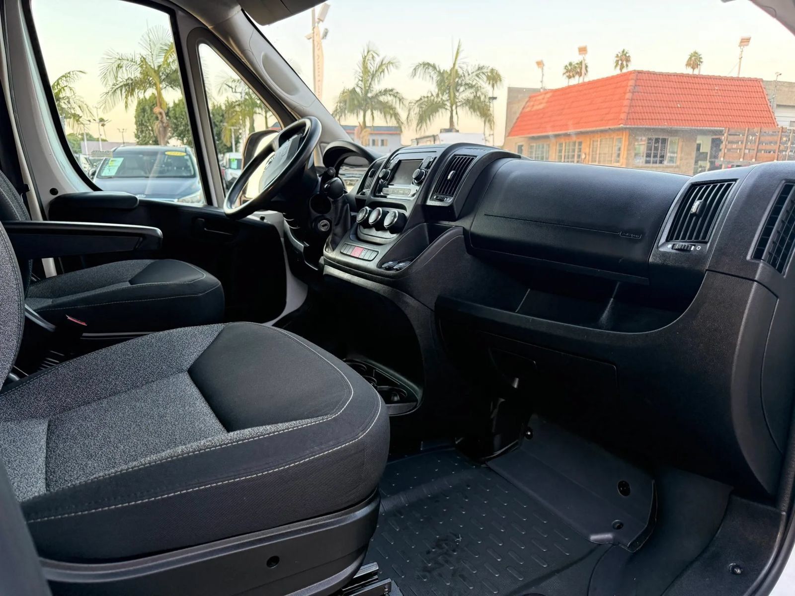Used 2021 RAM ProMaster 2500 w/ Interior LED Lighting Group FWD image 19