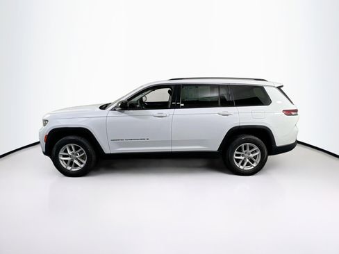 Used 2023 Jeep Grand Cherokee L Laredo image 8