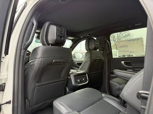 New 2026 Ford Expedition Max Platinum w/ Stealth Appearance Package AWD/4WD image 17