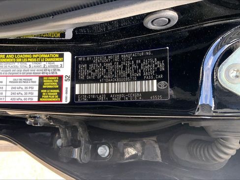 Certified 2025 Toyota Camry XLE FWD image 34