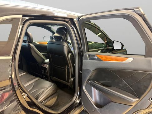 Used 2019 Lincoln MKC Reserve w/ MKC Climate Package image 17