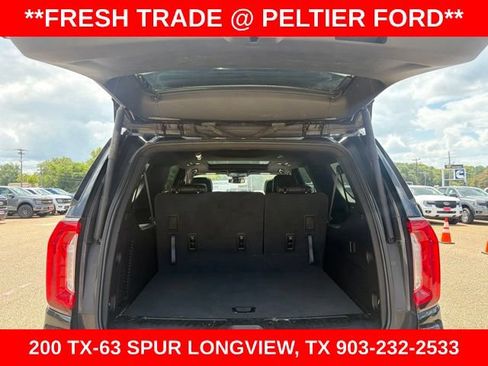 Used 2023 GMC Yukon XL SLT AWD/4WD image 11