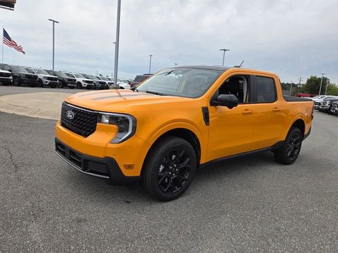 New 2026 Ford Maverick Lariat w/ Black Appearance Package image 37