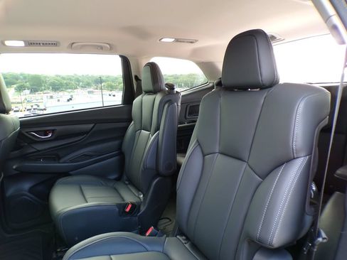 Used 2026 Subaru Ascent Premium w/ Premium Package AWD/4WD image 16