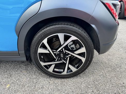 Used 2022 Hyundai Kona Limited image 8