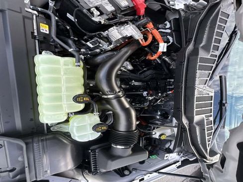 New 2025 Ford F150 XLT w/ Equipment Group 302A MID image 10