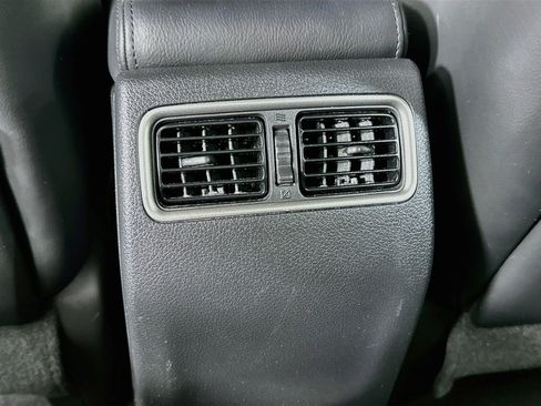 Used 2013 Nissan Altima 2.5 SL w/ Technology Pkg FWD image 27