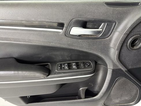 Used 2021 Chrysler 300 S image 19