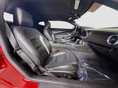 Used 2021 Chevrolet Camaro LT w/ RS Package image 25