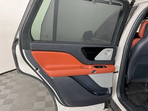 Used 2025 Lincoln Aviator Reserve w/ Equipment Group 201A image 30