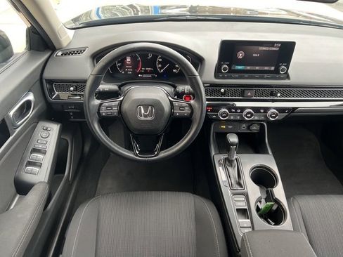 Used 2023 Honda Civic EX image 10