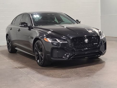 New 2024 Jaguar XF R-Dynamic SE image 11