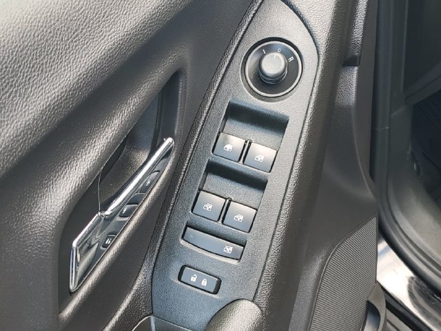 Used 2019 Chevrolet Trax LT w/ Redline Edition FWD image 20