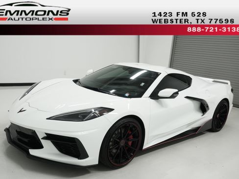 Used 2021 Chevrolet Corvette Stingray Premium Cpe w/ Z51 Performance Package image 1