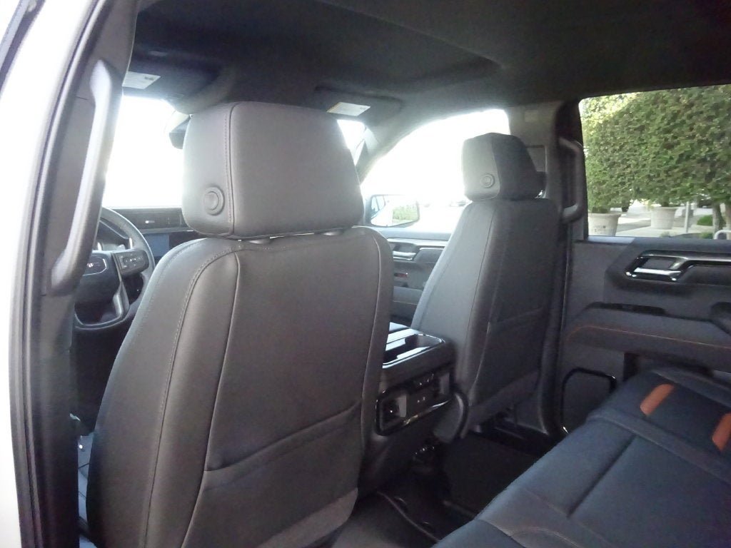 New 2026 GMC Sierra 1500 AT4 w/ AT4 Premium Package AWD/4WD image 20