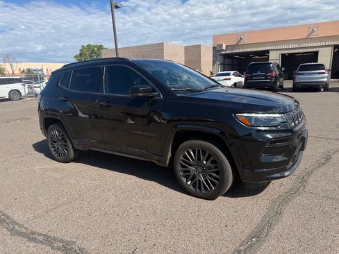 Used 2022 Jeep Compass High Altitude AWD/4WD image 3