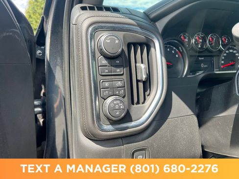 Used 2019 Chevrolet Silverado 1500 LTZ w/ Z71 Off-Road Package AWD/4WD image 27