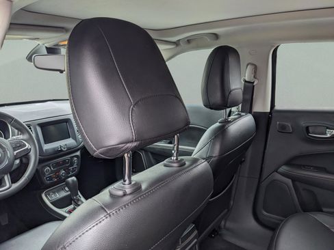 Used 2021 Jeep Compass Latitude w/ Sun and Sound Group image 21