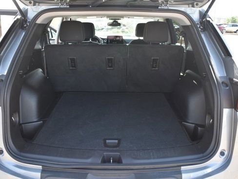 Used 2025 Chevrolet Blazer LT AWD/4WD image 17