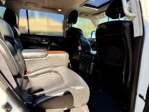 Used 2019 INFINITI QX80 Luxe AWD/4WD image 12