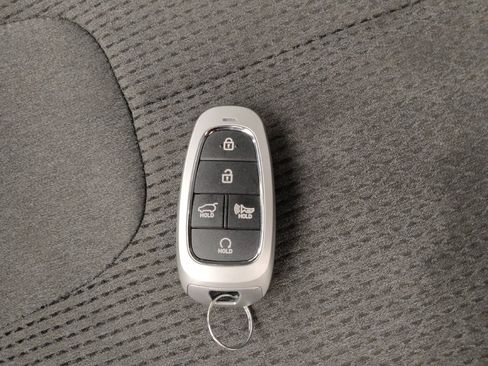 Used 2023 Hyundai Santa Fe SEL AWD/4WD image 32