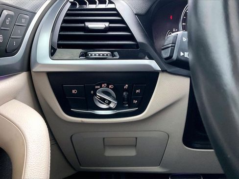 Used 2019 BMW X3 M40i w/ Premium Package image 36