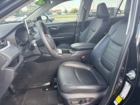 Used 2024 Toyota RAV4 XLE Premium image 11