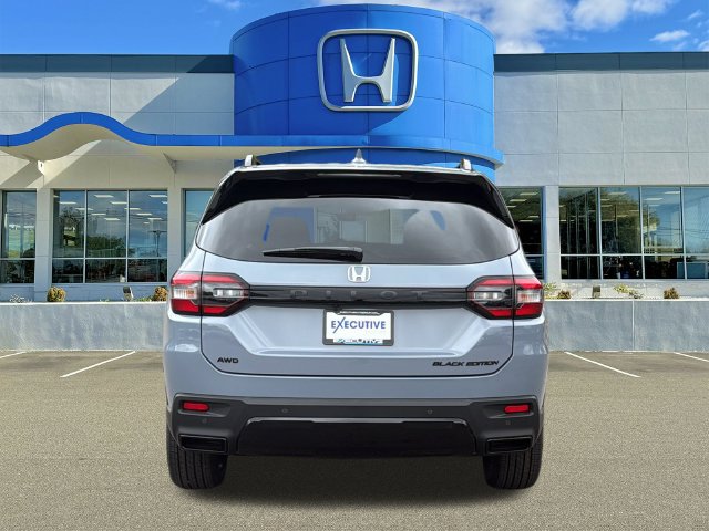 New 2026 Honda Pilot Black Edition image 5