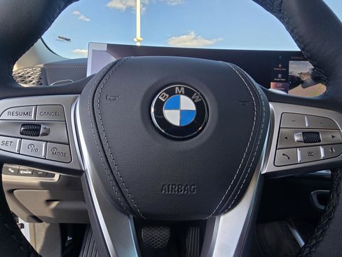 New 2026 BMW X7 xDrive40i w/ Premium Package image 23