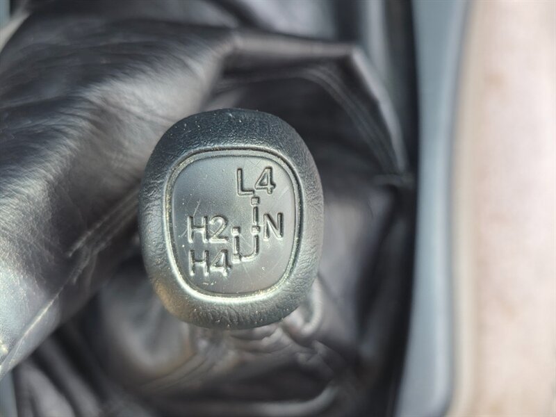 Used 1999 Toyota 4Runner SR5 AWD/4WD image 40