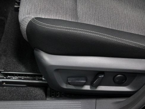 Certified 2023 Nissan Rogue SV AWD/4WD image 23