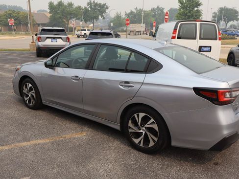 Used 2023 Subaru Legacy AWD/4WD image 7