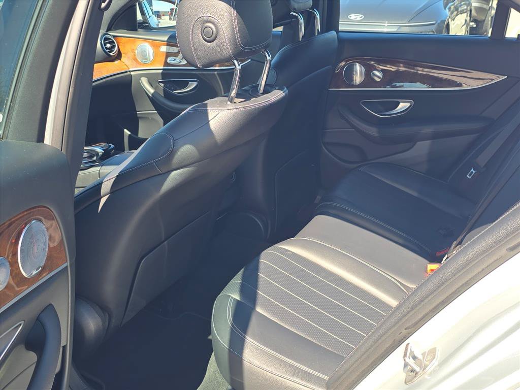 Used 2017 Mercedes-Benz E 300 image 10