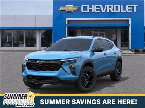 New 2026 Chevrolet Trax LT w/ Driver Confidence Package FWD image 6