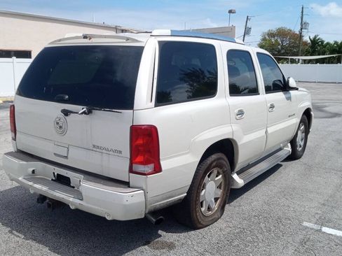 Used 2006 Cadillac Escalade 2WD image 3