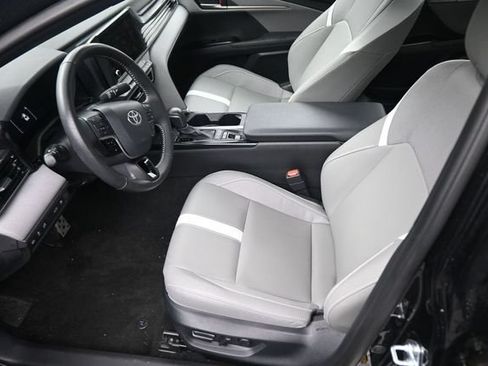 Used 2026 Toyota Camry SE FWD image 21