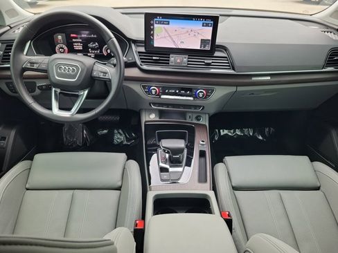 Certified 2022 Audi Q5 2.0T Premium Plus w/ Premium Plus Package image 2