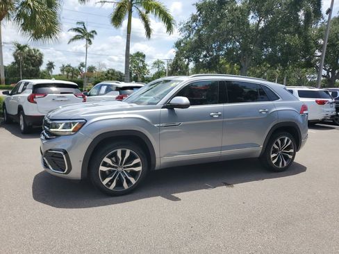 Used 2020 Volkswagen Atlas Cross Sport SEL Premium R-Line AWD/4WD image 2