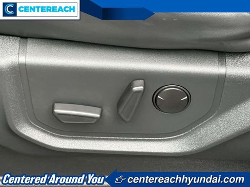 Used 2022 Ford Expedition Max XLT image 16