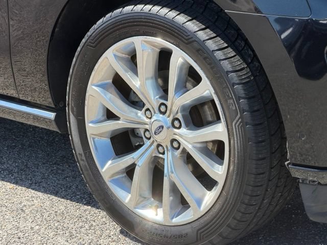 Used 2019 Ford Expedition Max Platinum RWD image 9