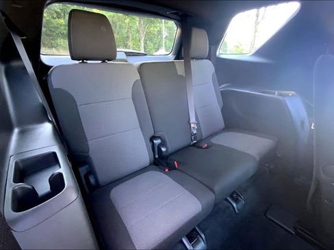 Used 2023 Chevrolet Traverse LT image 18