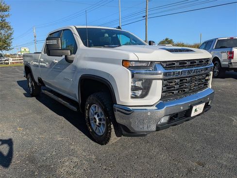 Used 2021 Chevrolet Silverado 2500 LT w/ Convenience Package image 11