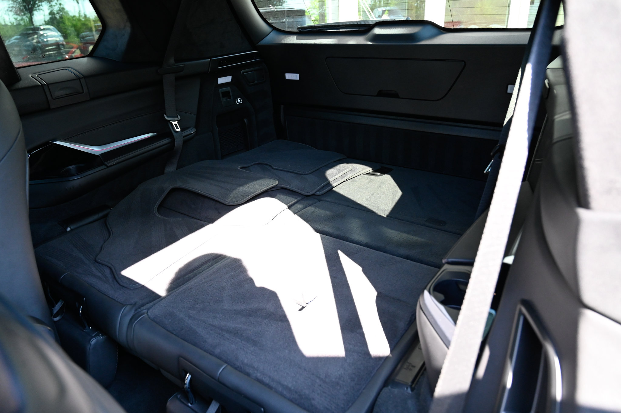 Used 2023 BMW X7 M60i w/ Executive Package AWD/4WD image 39