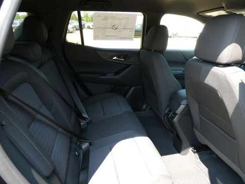 New 2027 Chevrolet Equinox LT w/ Midnight Edition AWD/4WD image 11